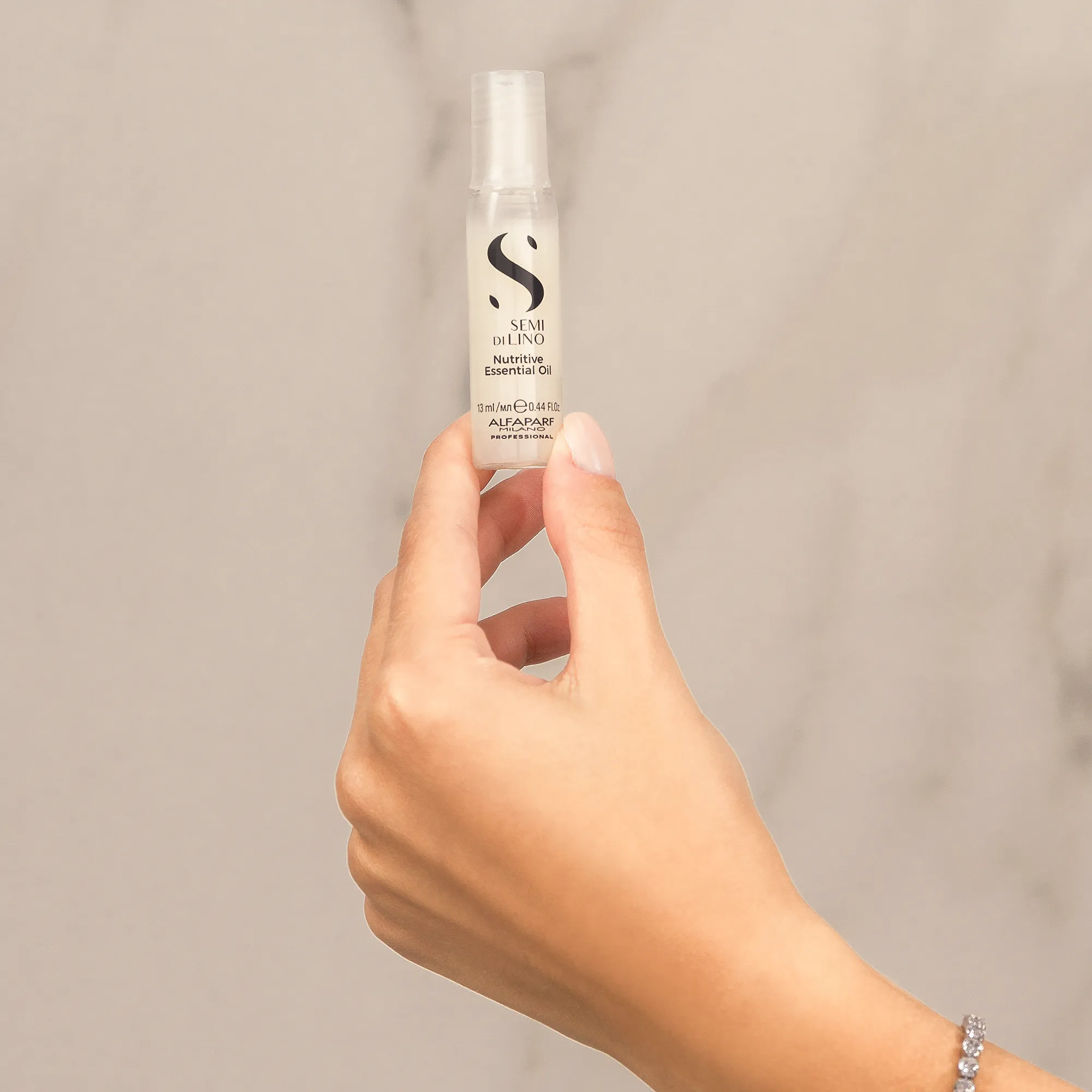 UNIDAD NUTRITIVE ESSENTIAL OIL SEMI DI LINO